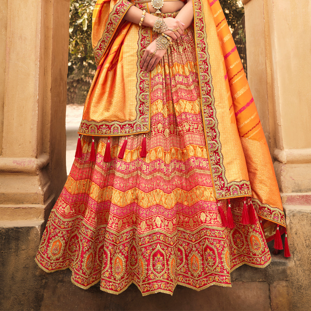 Beautiful Banarasi Silk Lehenga-Choli. | Wedding lehenga designs,  Traditional outfits, Indian designer wear